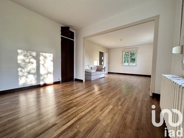 Maison traditionnelle 6 pièces de 140 m² à Pont-Sainte-Marie (10150)