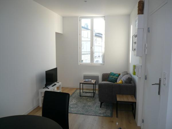 ⚜ A LOUER Appartement Meublé 2 pièces COGNAC ⚜