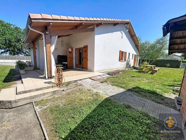 Vente                                                      Maison
                        
                     4 pièces                      110 m2                     à Mimizan