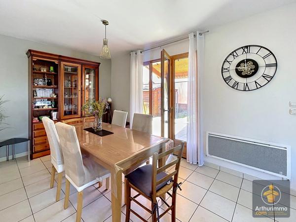 Vente                                                      Maison
                        
                     4 pièces                      110 m2                     à Mimizan