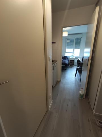 Beau Studio à qqs minutes à pied de la Gare RER Cergy-Saint-Christophe