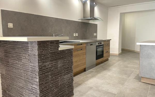 Appartement à vendre    3 pièces •  Montélimar