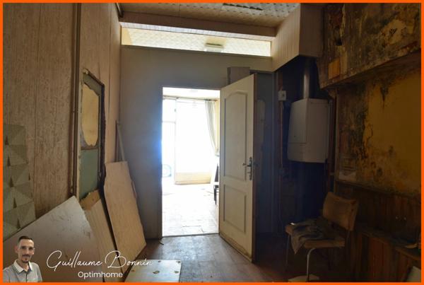 Local Commercial / Bureau à rénover au cœur de Poitiers