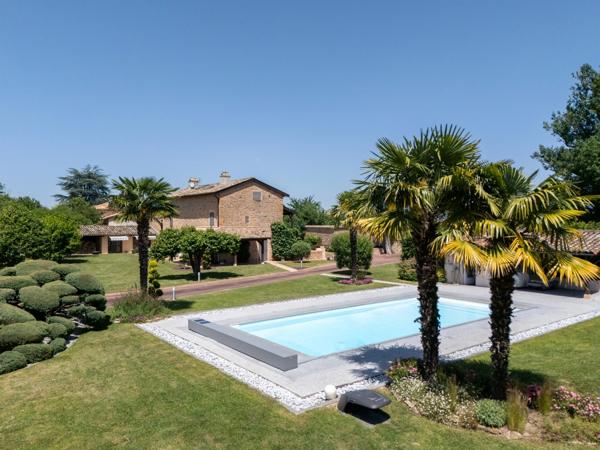 Maison à vendre 9 pièces proche de MACON (71)