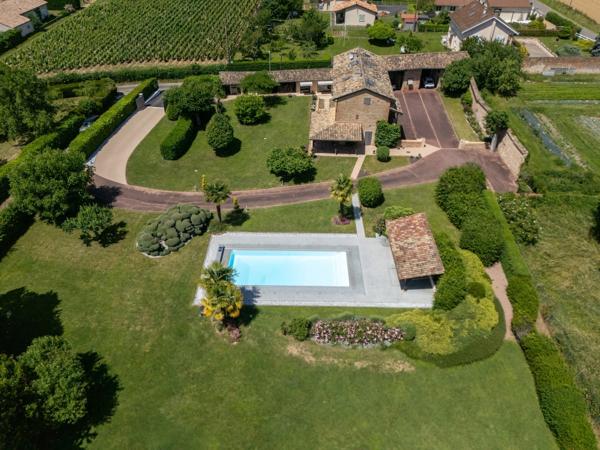 Maison à vendre 9 pièces proche de MACON (71)