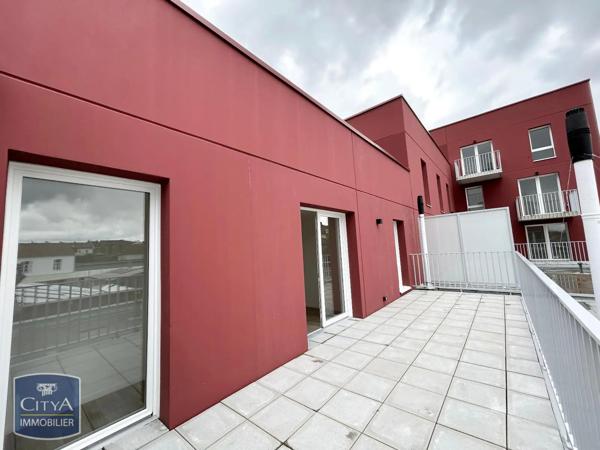 Appartement à louer 2 pièces 48.36m² Valenciennes (59300)