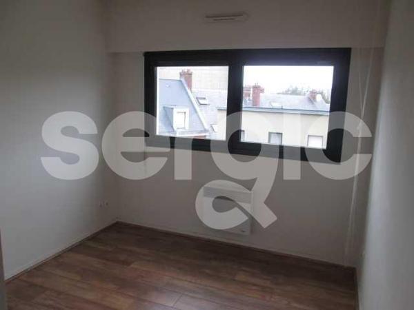 Location 2 Pieces 44 80000 Amiens 25 0474 04 0128