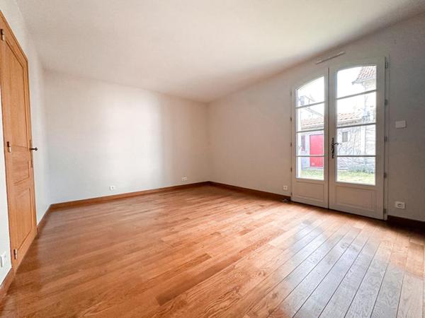 MAISON familiale BOUVARDIERE en impasse