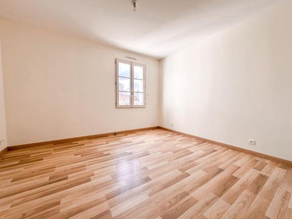 MAISON familiale BOUVARDIERE en impasse