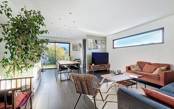 Maison à vendre    5 pièces • 92,91 m2 Anglet