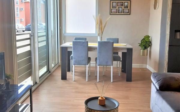 Appartement à louer    3 pièces •  Koungou