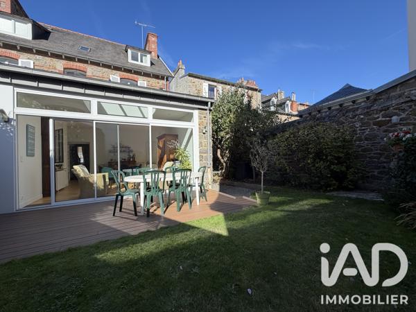 Maison à vendre 10 pièces 236 m² Saint-Brieuc