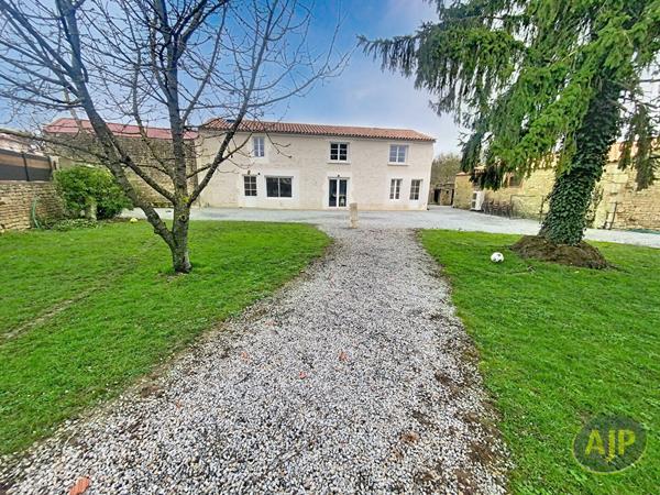 Vente maison Sainte Gemme La Plaine : 320 403 € - AJP Immobilier Luçon