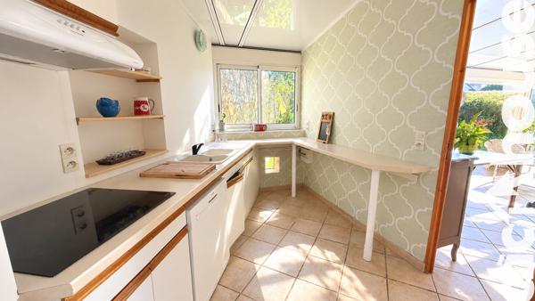 A VENDRE UNIQUEMENT CHEZ CLIC HOUSE - BAYEUX - QUARTIER JARDIN DES PLANTES - MAISON 1850 - 5 CHAMBRES