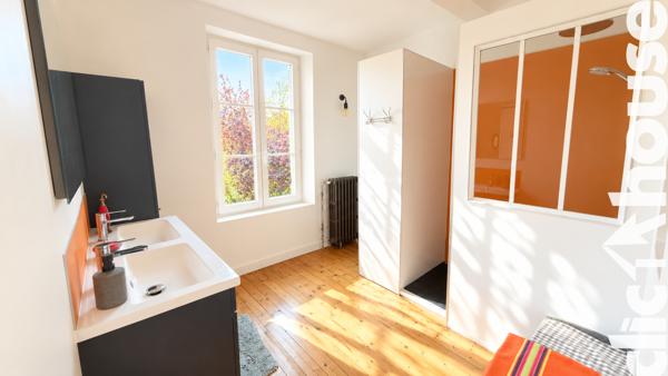 A VENDRE UNIQUEMENT CHEZ CLIC HOUSE - BAYEUX - QUARTIER JARDIN DES PLANTES - MAISON 1850 - 5 CHAMBRES