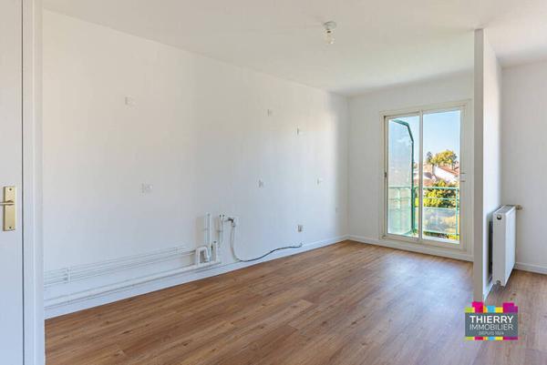 Appartement 4 pièces                                        - 44000 Nantes - Rond-point de Rennes Réf : 130967