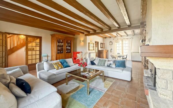 Maison à vendre    7 pièces • 185 m2 Argenteuil