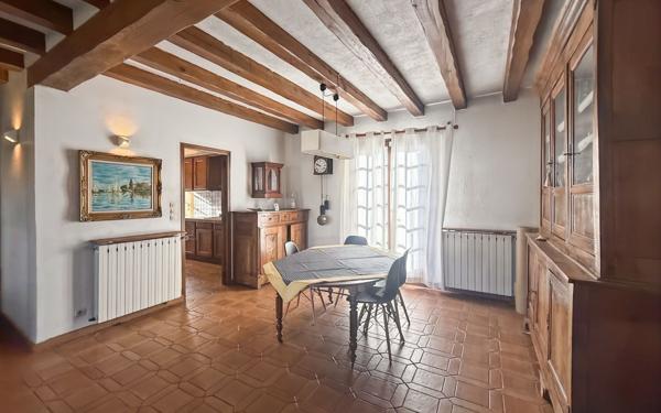 Maison à vendre    7 pièces • 185 m2 Argenteuil