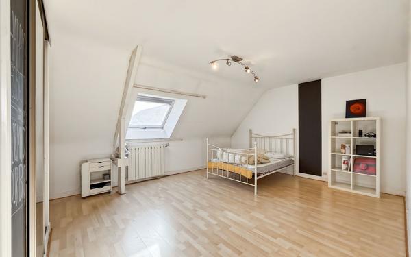 Maison à vendre    7 pièces • 185 m2 Argenteuil