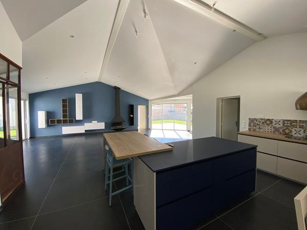 MAISON DE PLAIN PIED-  CHAURAY - 205m2