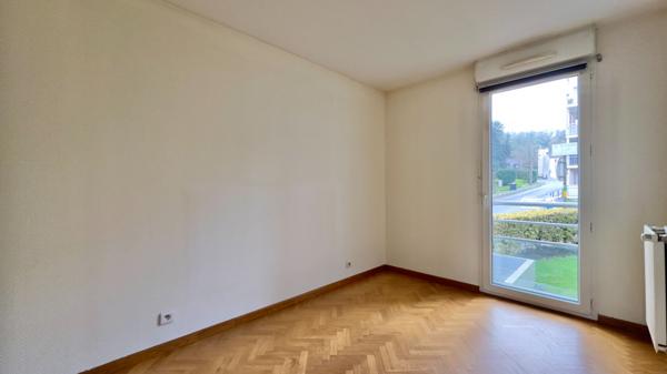 APPARTEMENT 3 PIÈCES ? 61 M² ? VIRY-CHÂTILLON FACE AU LAC - GARE RER À 10 MIN