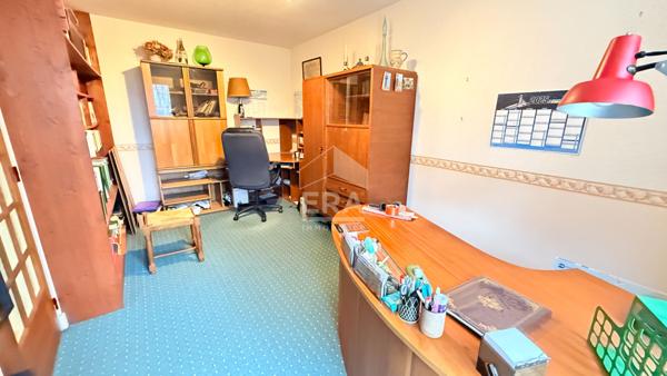 Maison Saint BERTHEVIN 8 pièce(s) 170 m2