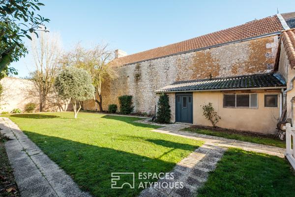 Maison en pierre avec sa rénovation contemporaine, en hyper-centre
