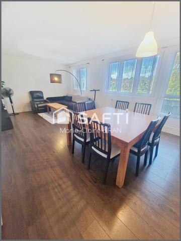 APPARTEMENT FAMILIAL DERNIER ÉTAGE