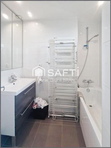 APPARTEMENT FAMILIAL DERNIER ÉTAGE