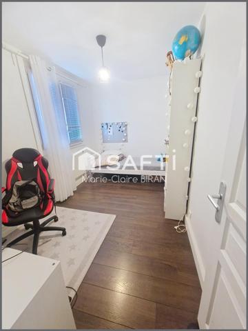 APPARTEMENT FAMILIAL DERNIER ÉTAGE