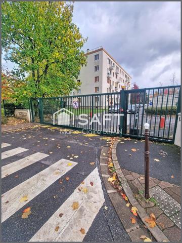 APPARTEMENT FAMILIAL DERNIER ÉTAGE