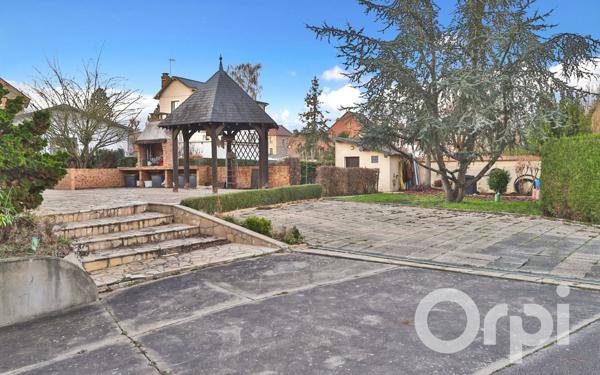 Maison à vendre    8 pièces • 199,83 m2 Gournay-en-Bray