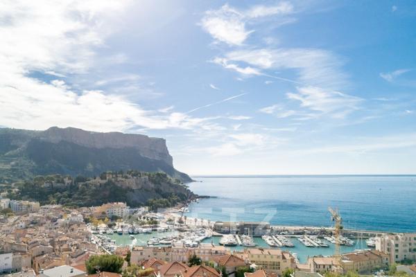 Elegante villa rénovée à pied du village