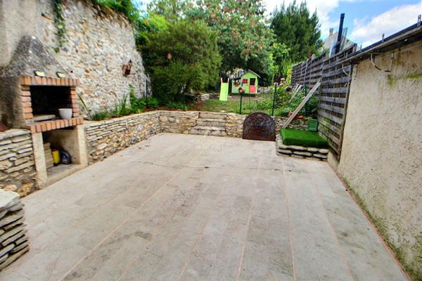 Maison Triel Sur Seine 6 pièce(s) 180 m2 €299 000 ** - Référence 1004