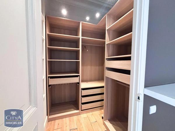 Appartement à louer 2 pièces 55.8m² Carcassonne (11000)