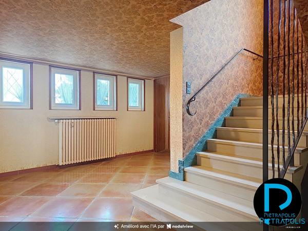 Maison sur sous-sol 3 chambres, avec garage annexe