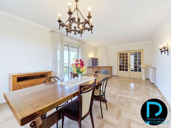 Maison sur sous-sol 3 chambres, avec garage annexe