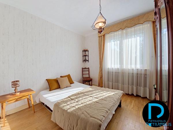 Maison sur sous-sol 3 chambres, avec garage annexe