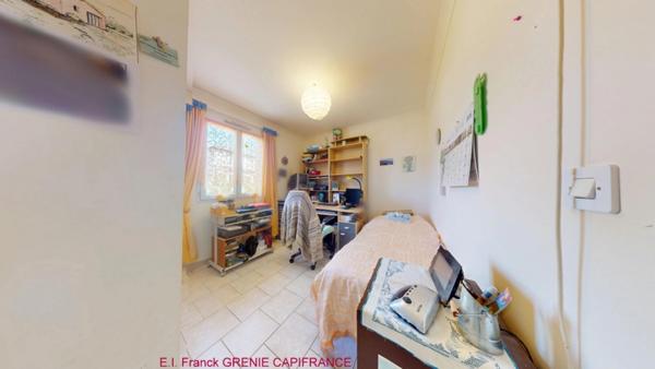 Maison à vendre 4 pièces GAREOULT (83)