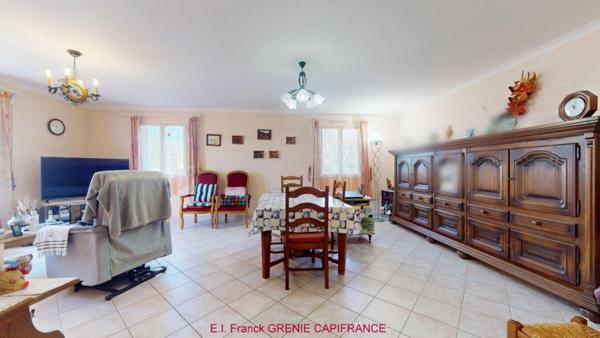 Maison à vendre 4 pièces GAREOULT (83)
