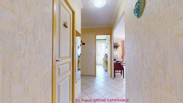 Maison à vendre 4 pièces GAREOULT (83)