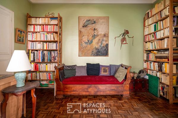 Rez-de-chaussée à réinventer sur jardin au calme d’une impasse