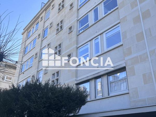 Location Appartement 4 pièces 76.13 m² - 13 RUE DE LA CLOCHE Fontainebleau 77300