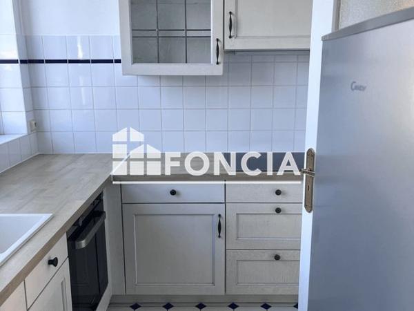 Location Appartement 4 pièces 76.13 m² - 13 RUE DE LA CLOCHE Fontainebleau 77300