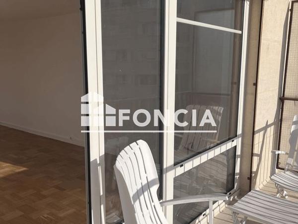 Location Appartement 4 pièces 76.13 m² - 13 RUE DE LA CLOCHE Fontainebleau 77300