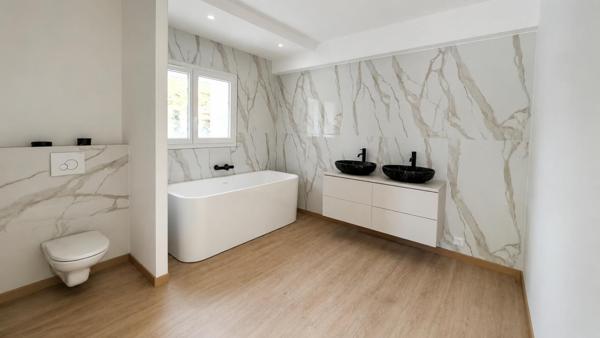 Villa 195 m² - 5 chambres - Terrain 5 267 m²