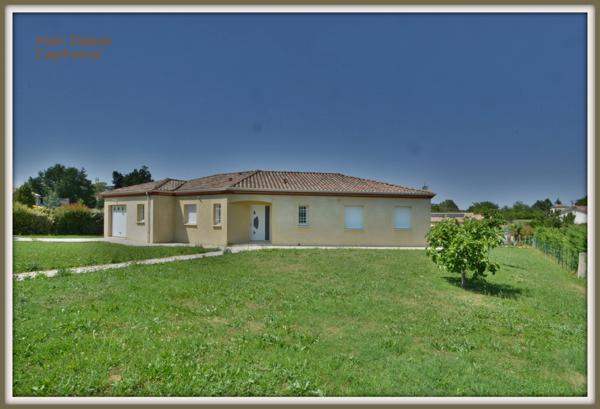 Maison à vendre 6 pièces LA CROIX BLANCHE (47)-4 CHAMBRES-GARAGE-JARDIN