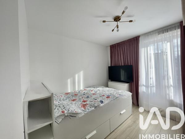 Location appartement 3 pièces 62 m² Corbeil-Essonnes