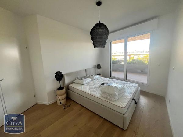 Appartement à louer 3 pièces 83.68m² Angers (49100)