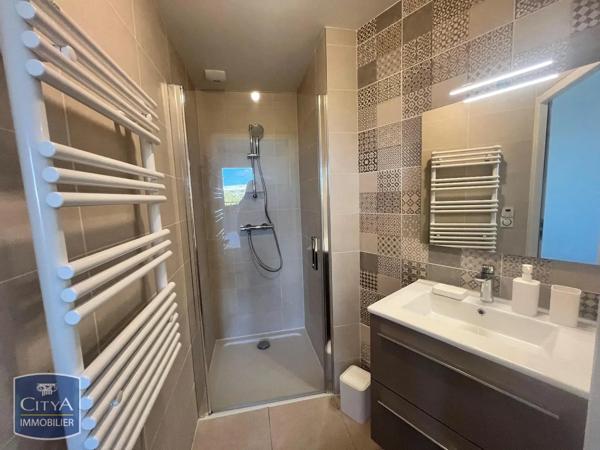 Appartement à louer 3 pièces 83.68m² Angers (49100)